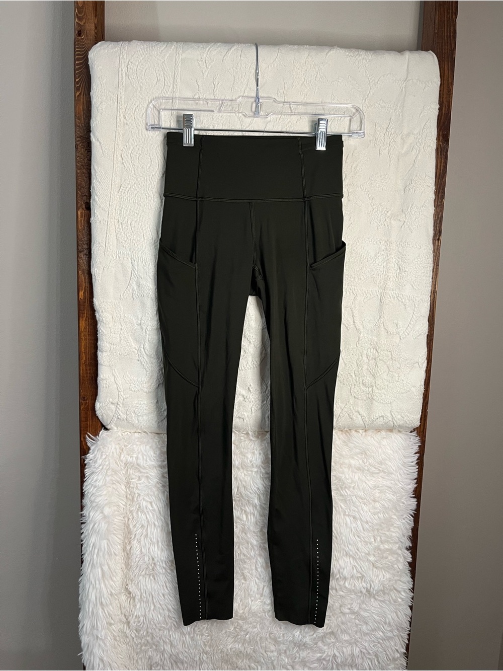 Lululemon Fast and Free High-Rise Tight 25” with Pockets – Green  – Size 2